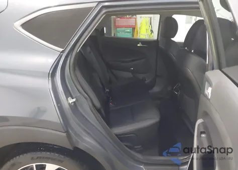 2021 Hyundai Tucson Sport z USA, uszkodzony, nr VIN KM8J3CAL4MU394408